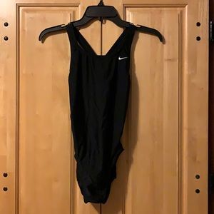 Nike Women's One Piece Swimsuit
